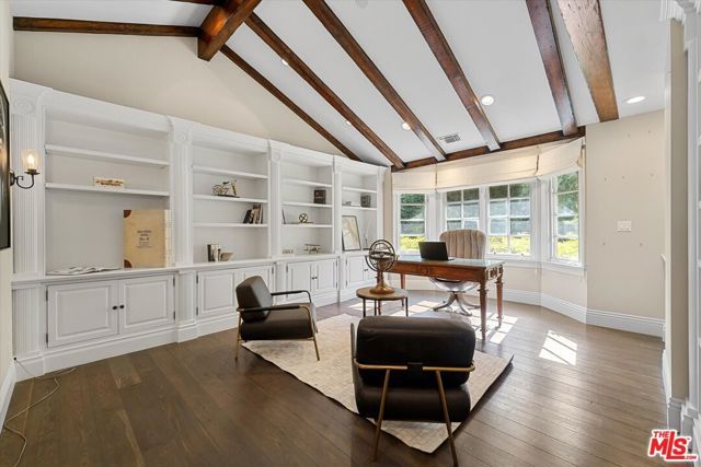 3171 Abington Drive, Los Angeles, CA 90210