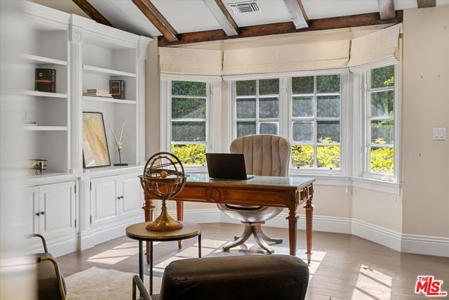 3171 Abington Drive, Los Angeles, CA 90210