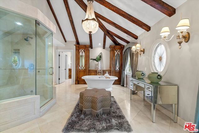 3171 Abington Drive, Los Angeles, CA 90210
