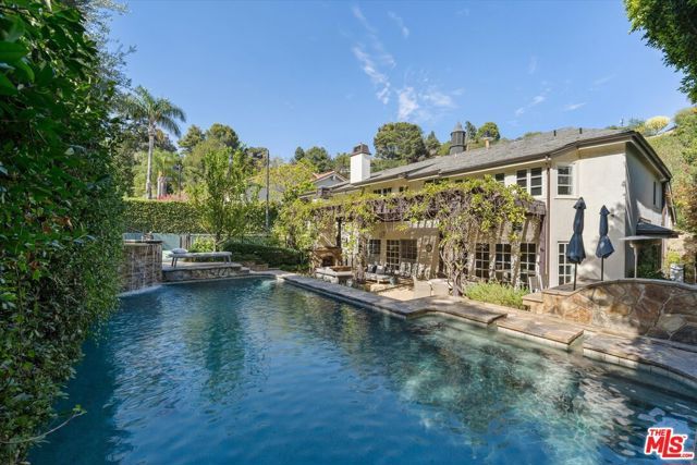 3171 Abington Drive, Los Angeles, CA 90210