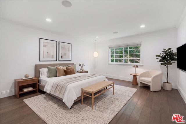 3171 Abington Drive, Los Angeles, CA 90210