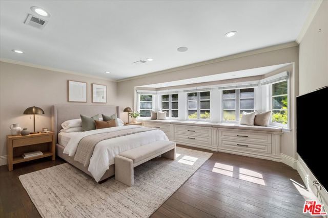 3171 Abington Drive, Los Angeles, CA 90210