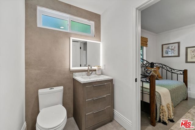3171 Abington Drive, Los Angeles, CA 90210