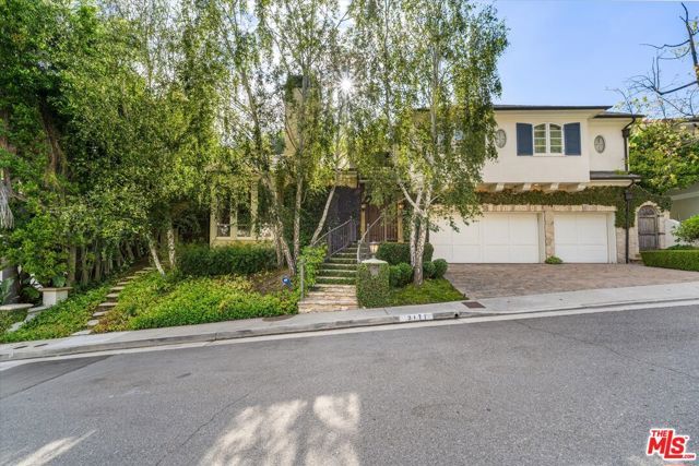 3171 Abington Drive, Los Angeles, CA 90210