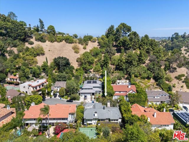 3171 Abington Drive, Los Angeles, CA 90210
