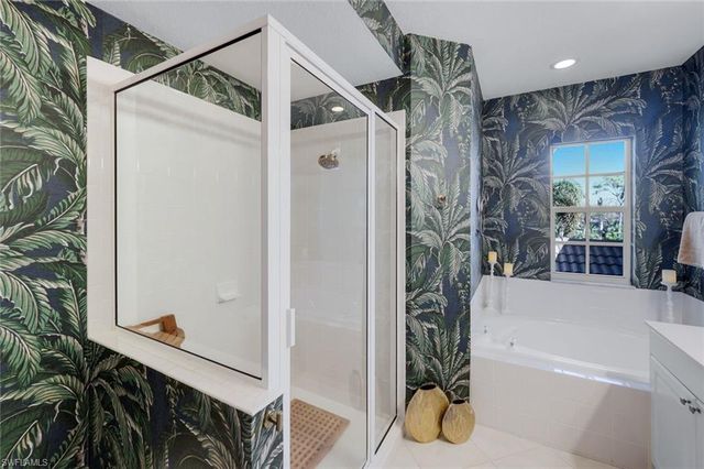 26914 Montego Pointe CT W # 202, Bonita Springs, FL 34134