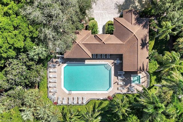 26914 Montego Pointe CT W # 202, Bonita Springs, FL 34134