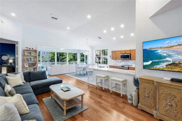 26914 Montego Pointe CT W # 202, Bonita Springs, FL 34134