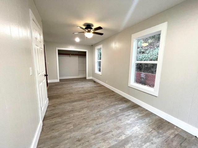 13 Cynder Lane, Anderson, MO 64831