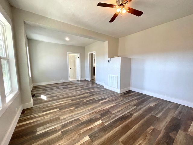 13 Cynder Lane, Anderson, MO 64831