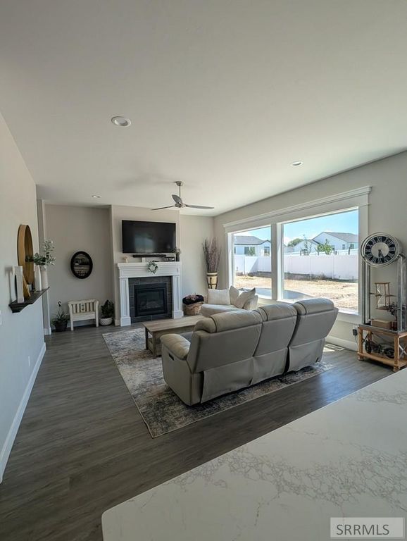 Image 20 of property listing at 3842 Hidden Valley Drive, Ammon, ID 83406