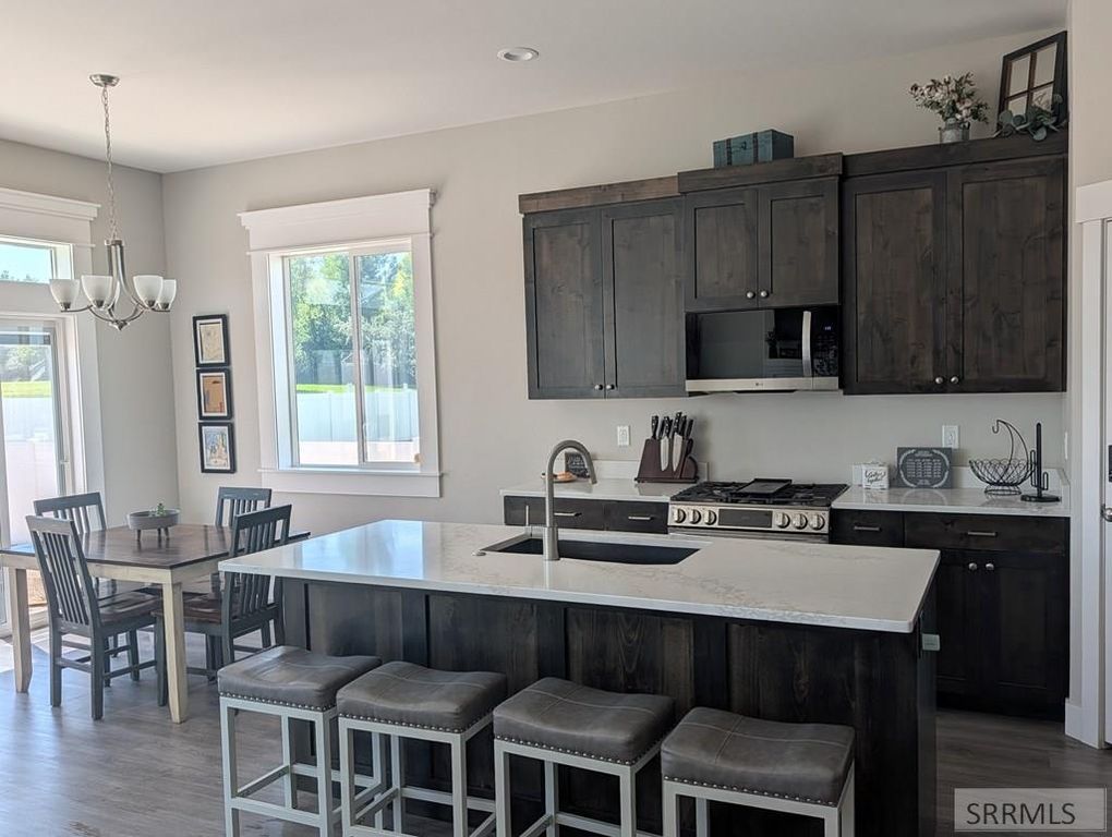 Image 22 of property listing at 3842 Hidden Valley Drive, Ammon, ID 83406