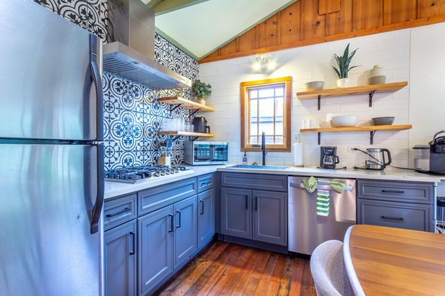 44609 Dinely Drive, Three Rivers, CA 93271