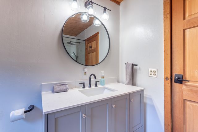 44609 Dinely Drive, Three Rivers, CA 93271