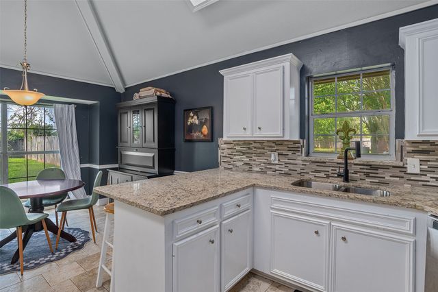 5902 Pampus Lane, Bossier City, LA 71112
