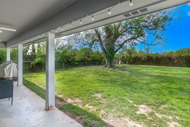 5902 Pampus Lane, Bossier City, LA 71112