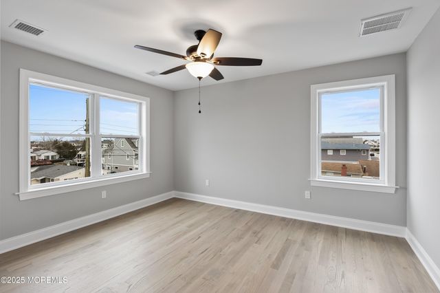 14 W Boat Drive, Little Egg Harbor, NJ 08087