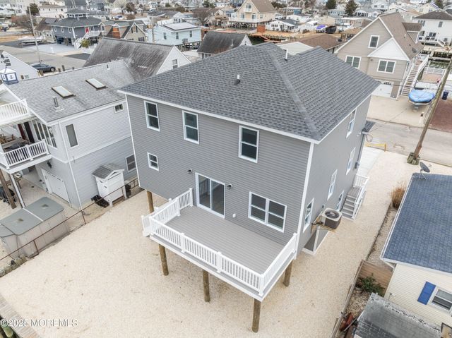 14 W Boat Drive, Little Egg Harbor, NJ 08087