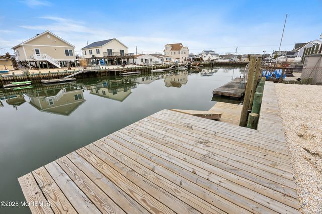 14 W Boat Drive, Little Egg Harbor, NJ 08087