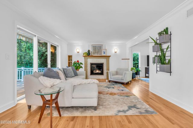 32 Seagull Lane, Lincroft, NJ 07738