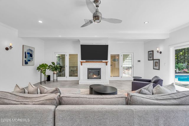 32 Seagull Lane, Lincroft, NJ 07738