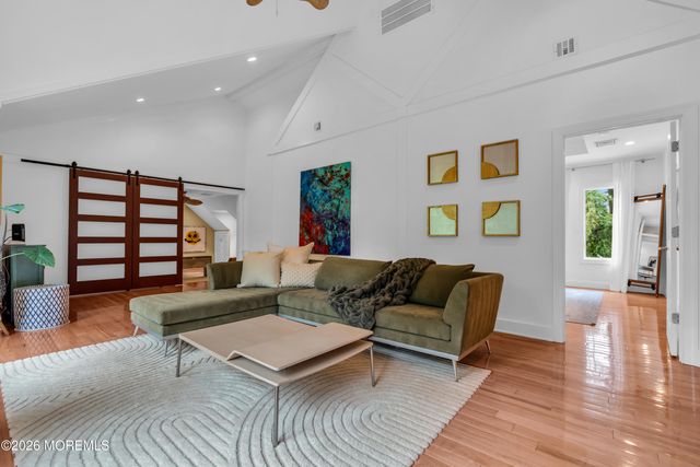 32 Seagull Lane, Lincroft, NJ 07738