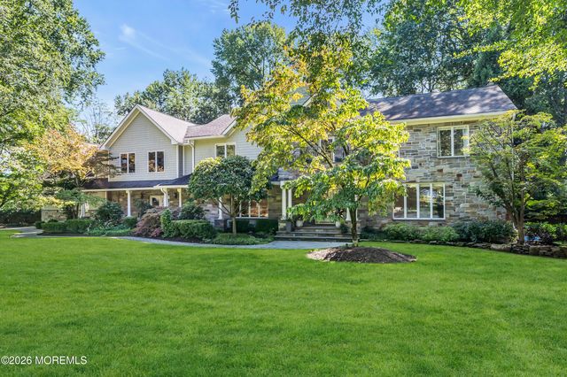 32 Seagull Lane, Lincroft, NJ 07738