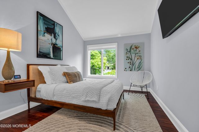 32 Seagull Lane, Lincroft, NJ 07738