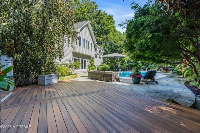 32 Seagull Lane, Lincroft, NJ 07738