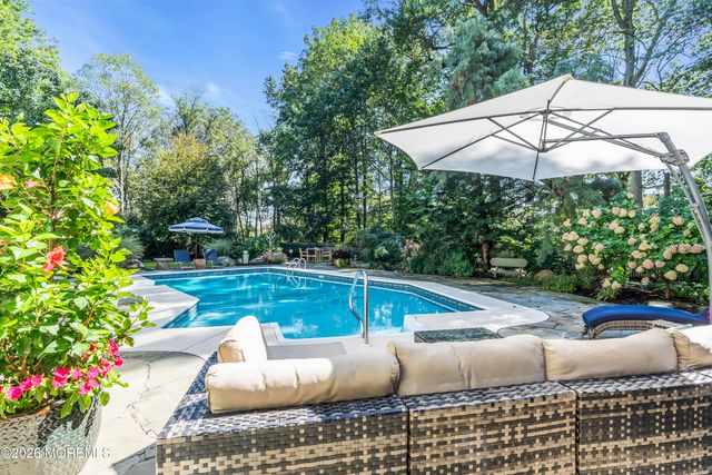 32 Seagull Lane, Lincroft, NJ 07738