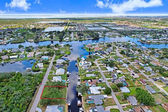406 14TH STREET SW, Ruskin, FL 33570