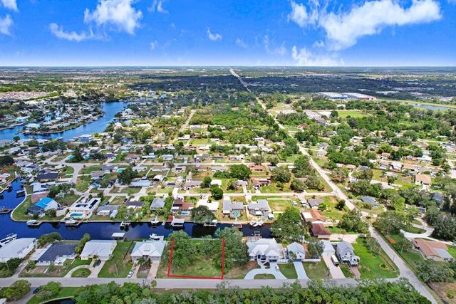 406 14TH STREET SW, Ruskin, FL 33570