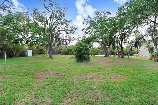 406 14TH STREET SW, Ruskin, FL 33570