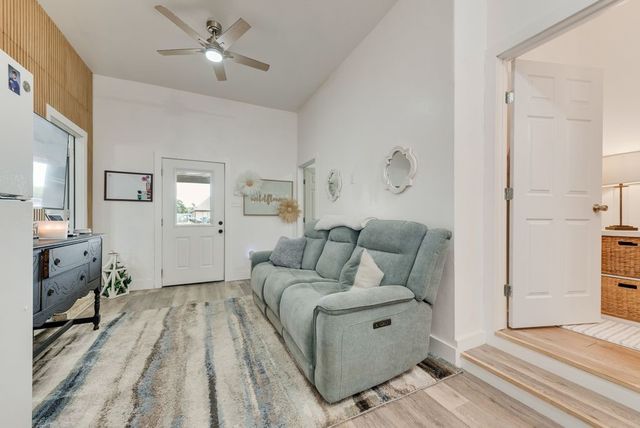 247 Private Road 7413 Road, Wills Point, TX 75169