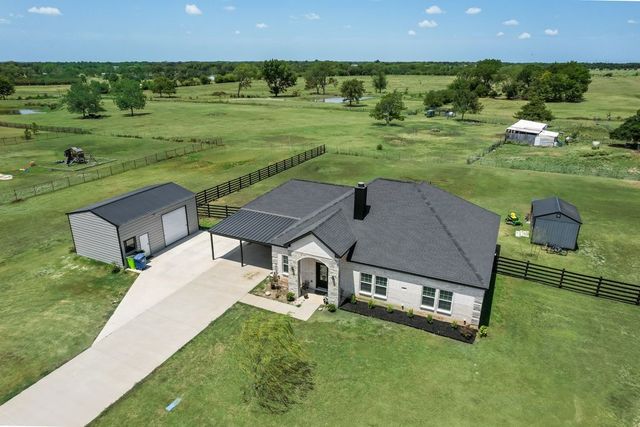 247 Private Road 7413 Road, Wills Point, TX 75169