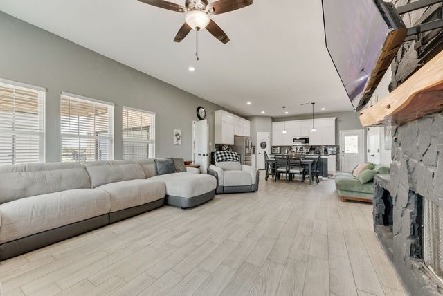 247 Private Road 7413 Road, Wills Point, TX 75169