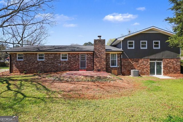 8832 Twin Oaks Drive, Jonesboro, GA 30236