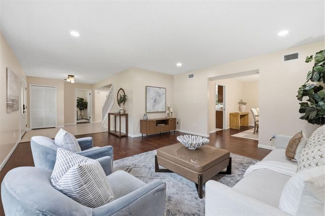 11007 THERESA ARBOR DRIVE, Tampa, FL 33617