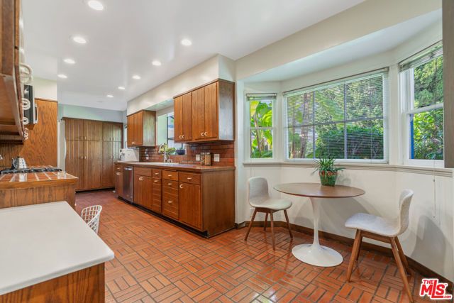 11806 Bellagio Road, Los Angeles, CA 90049