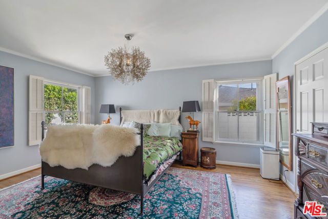 11806 Bellagio Road, Los Angeles, CA 90049