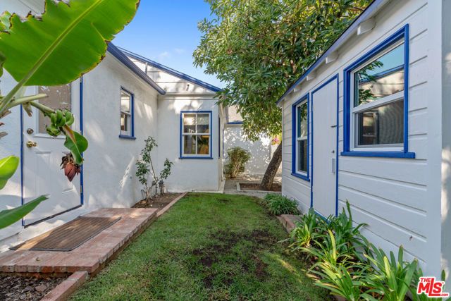 11806 Bellagio Road, Los Angeles, CA 90049