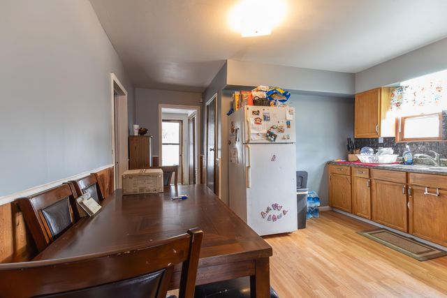 523 MOREHEAD ST, Moberly, MO 65270