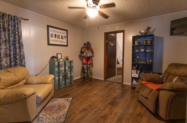 523 MOREHEAD ST, Moberly, MO 65270