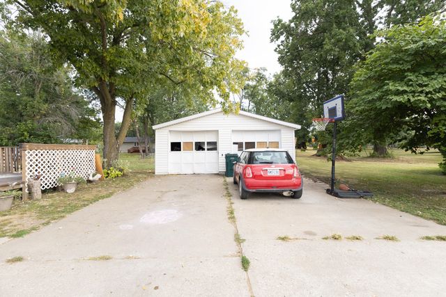 523 MOREHEAD ST, Moberly, MO 65270