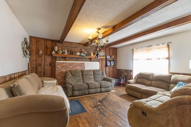 523 MOREHEAD ST, Moberly, MO 65270