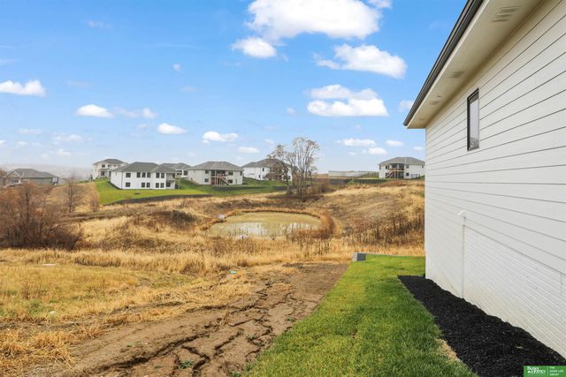 11718 S 124th Avenue, Papillion, NE 68046
