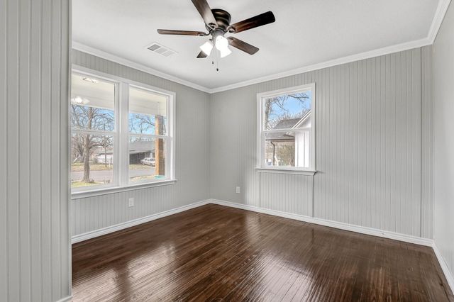 513 E Washington Street, Denison, TX 75021