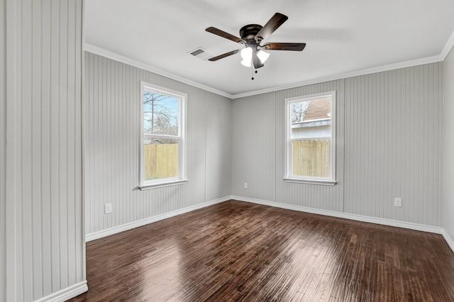 513 E Washington Street, Denison, TX 75021