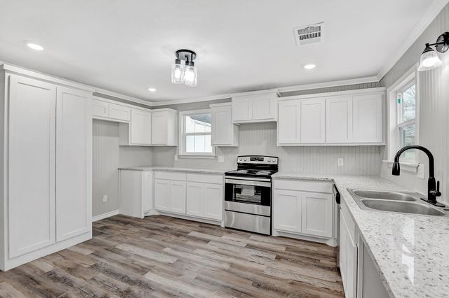 513 E Washington Street, Denison, TX 75021