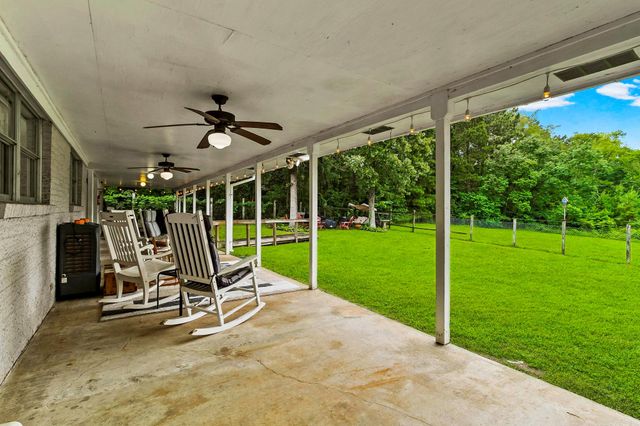 4420 Shady Lane, Huntsville, TX 77320